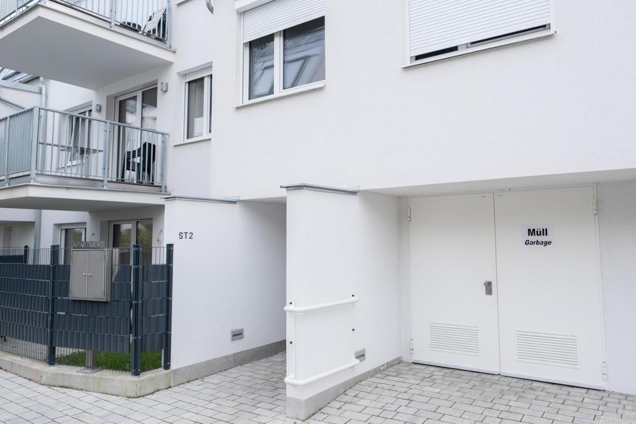 וינה Modern Apartment With Private Balcony Near City Center מראה חיצוני תמונה